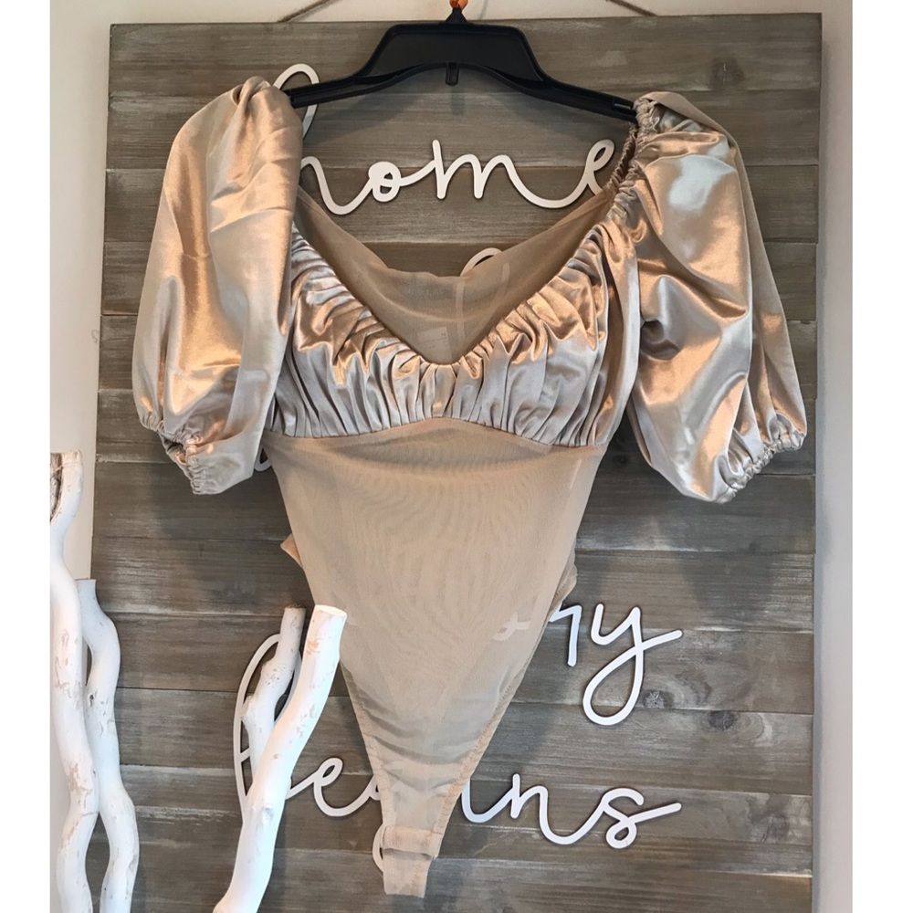 NEW! Forever21 nude satin sleeve mesh thong size M